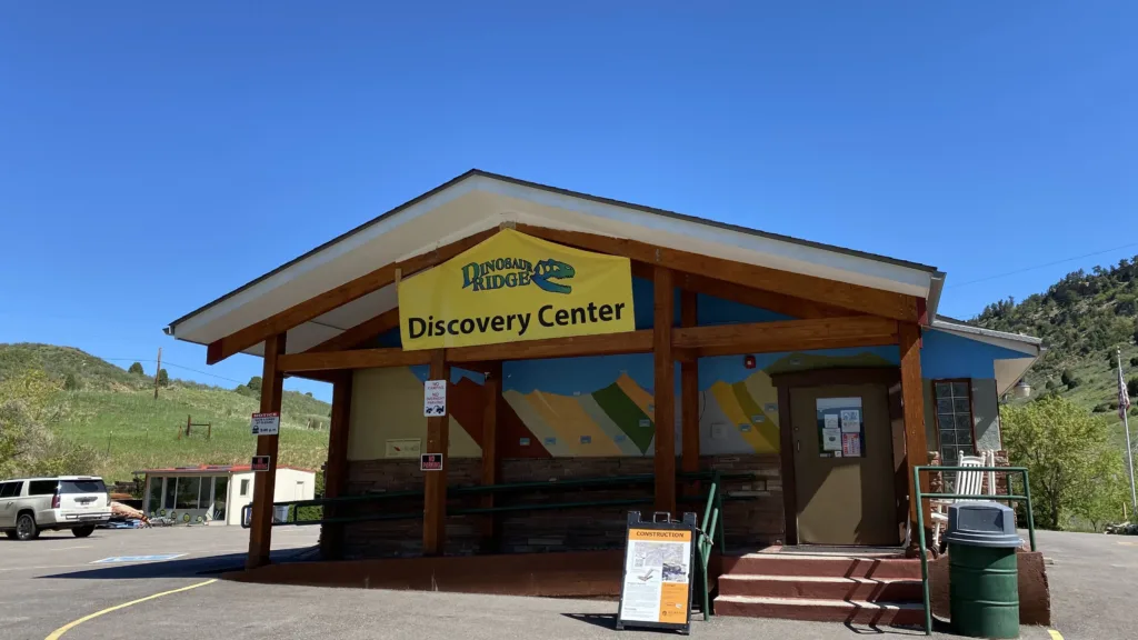 Dinosaur ridge discovery center