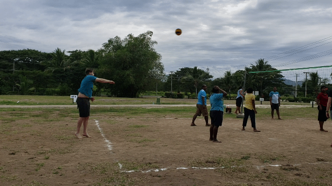 Fijian locals volleyball