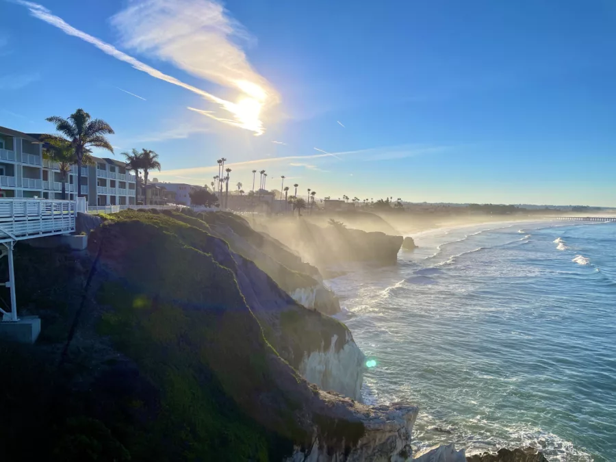Overlooking the Cliff's of Pismo Beach sits Inn at the Cove