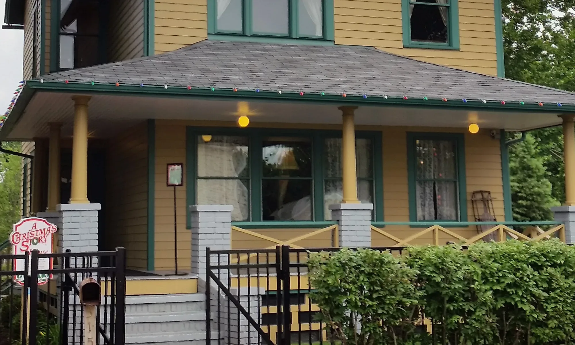 You Can Now Buy Ralphie Parker's House From 'A Christmas Story', Travel