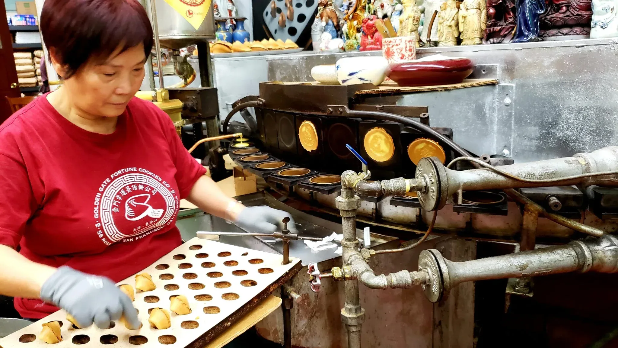 chinatown fortune cookie factory making