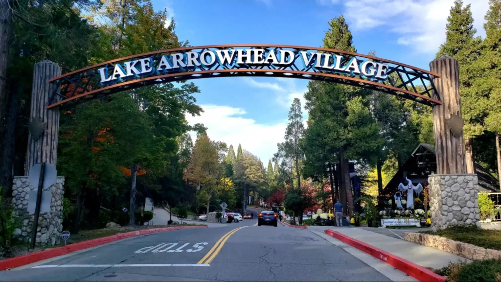 lake arrowhead village sign