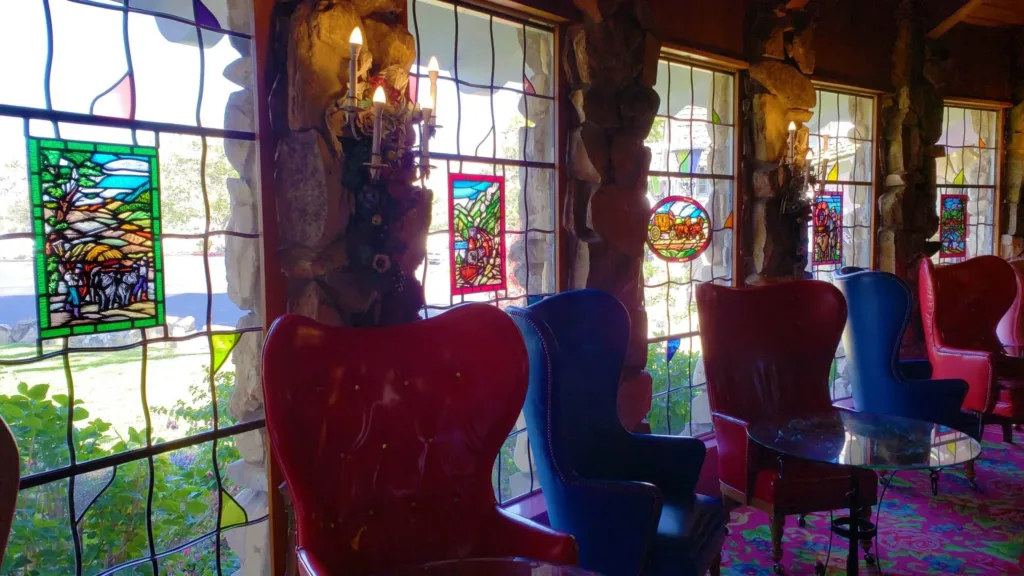 madonna inn bar stained glass