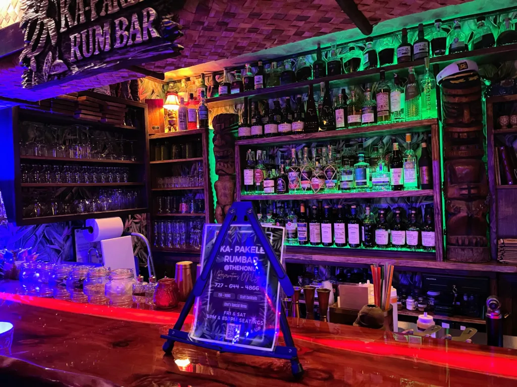 the hanu ka-pakele rum bar