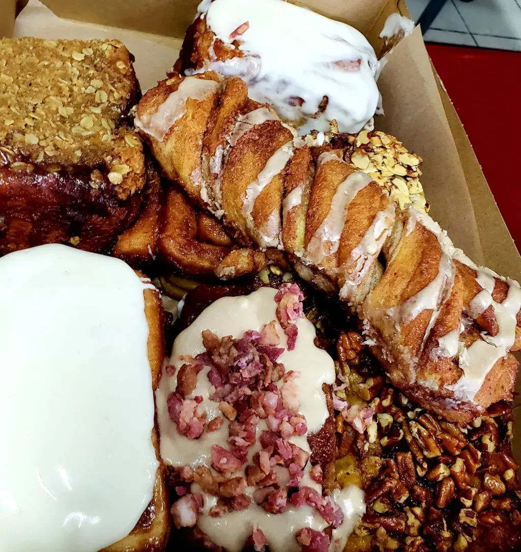 old west cinnamon rolls box